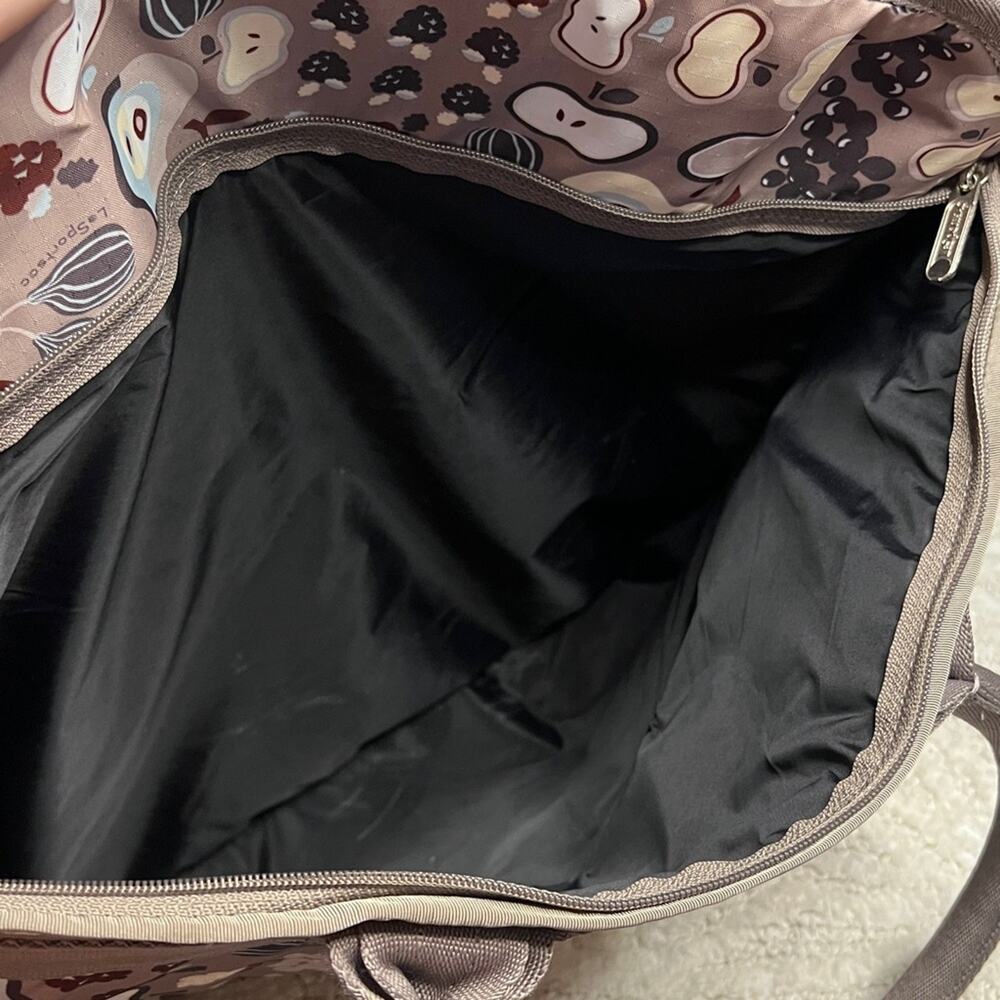 • - Picture 4 of 16